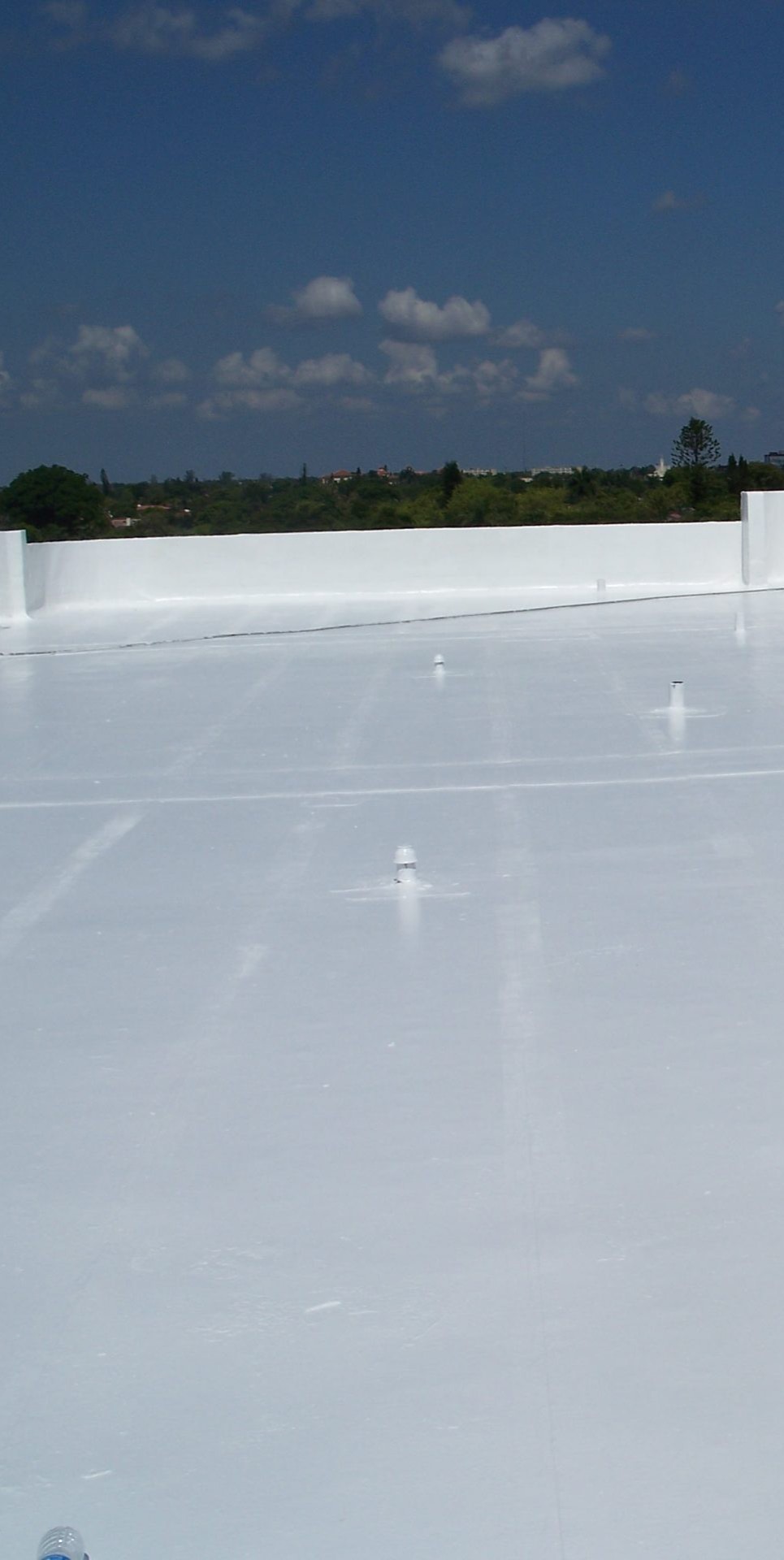 flat roofing instalation white